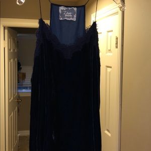 Jonny Was velvet navy blue cami-XL